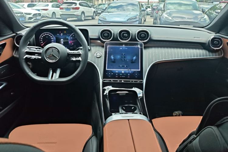 Used Mercedes-Benz C-Class 2024 Restyled C 200 L Sport Edition Center Console