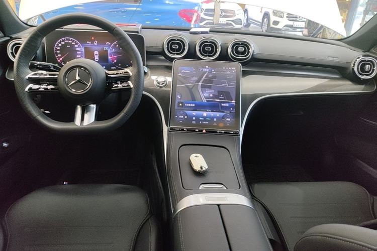 Used Mercedes-Benz C-Class 2024 Restyled C 260 L Sport Edition Center Console