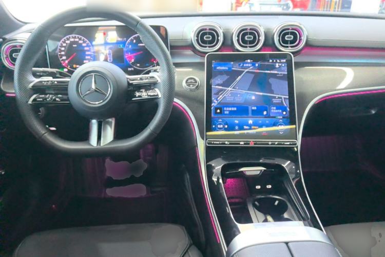 Used Mercedes-Benz C-Class 2024 Second Facelift C 260 L Sport Edition Center Console