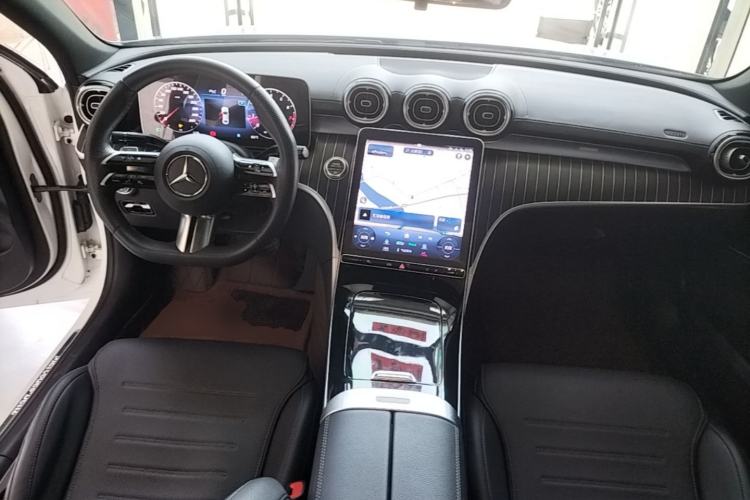 Used Mercedes-Benz C-Class 2024 Restyled C 260 L Sport Edition Center Console