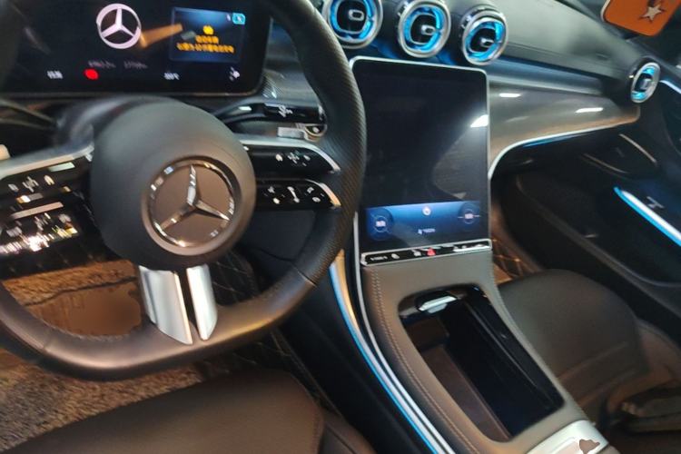 Used Mercedes-Benz C-Class 2024 Second Facelift C 260 L Sport Edition Center Console
