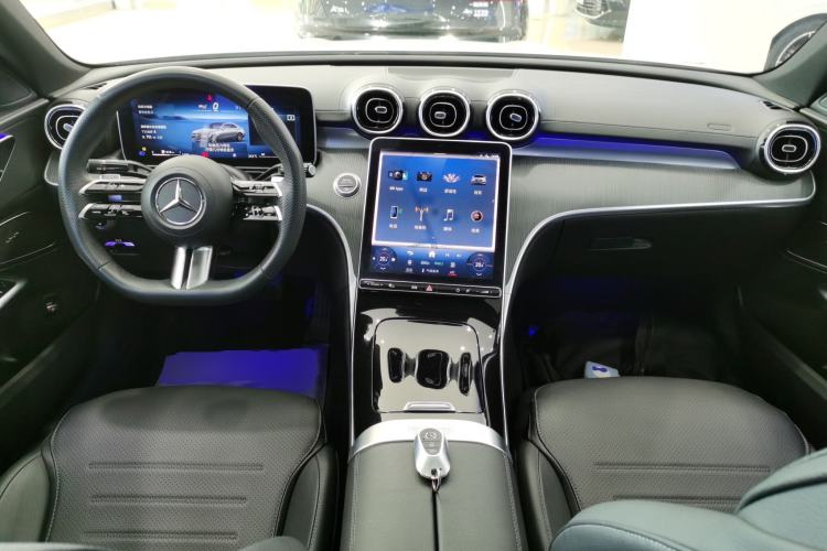 Used Mercedes-Benz C-Class 2024 C 200 L Sport Edition Center Console
