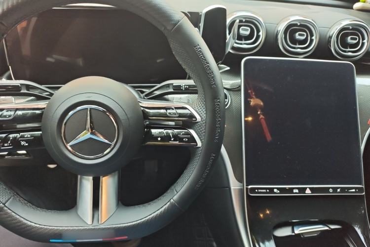 Used Mercedes-Benz C-Class 2024 C 260 L Sport Edition Center Console