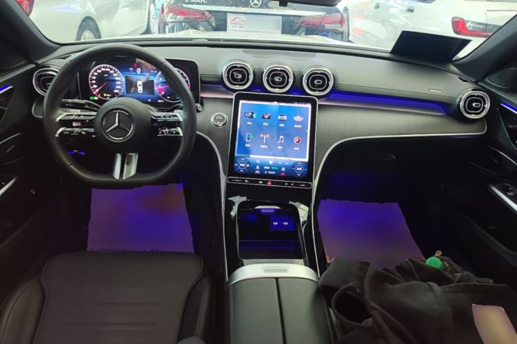 Used Mercedes-Benz C-Class 2024 C 260 L Sport Edition Center Console