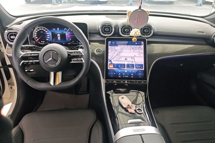 Used Mercedes-Benz C-Class 2024 Facelifted C-Class 260 L Night Edition Sports Version Center Console