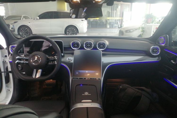 Used Mercedes-Benz C-Class 2024 Restyled C-Class 260 L Sport Edition Center Console
