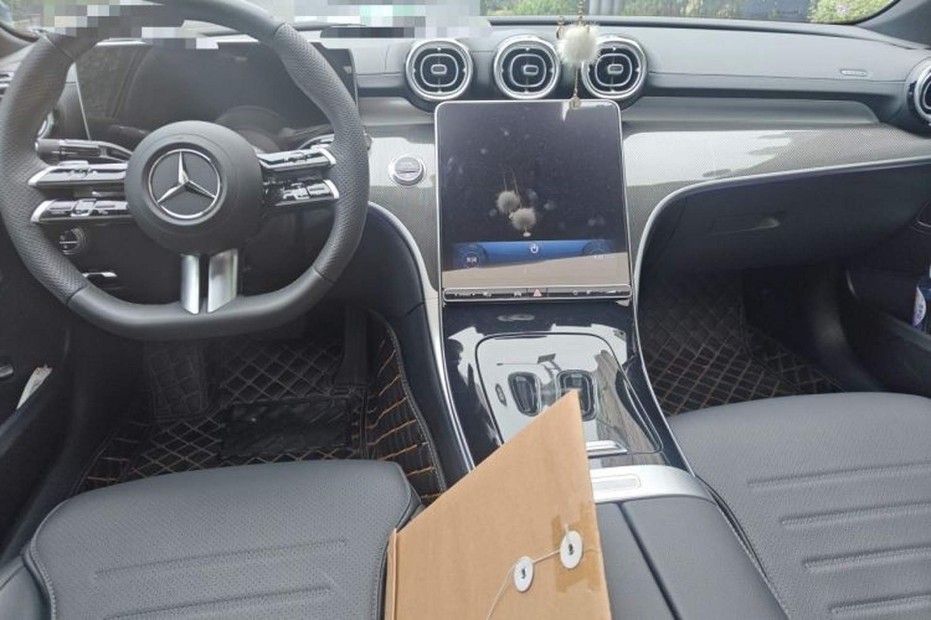 Used Mercedes-Benz C-Class 2024 Second Facelift C 260 L Sport Edition Center Console