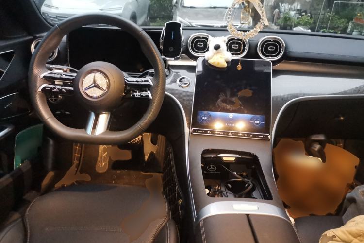 Used Mercedes-Benz C-Class  Center Console