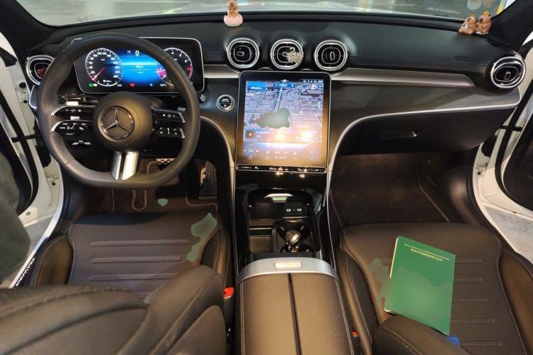 Used Mercedes-Benz C-Class 2024 Facelifted C-Class 260 L Night Edition Sports Version Center Console