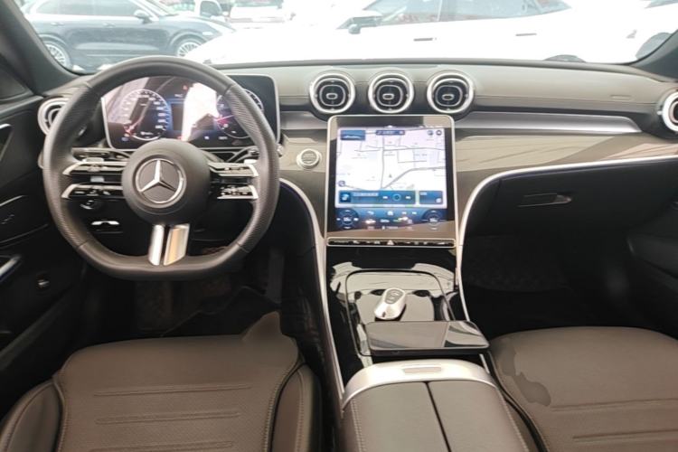 Used Mercedes-Benz C-Class 2024 Restyled C 260 L Sport Edition Center Console