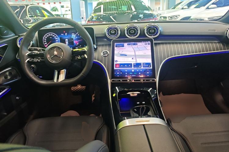 Used Mercedes-Benz C-Class 2024 Facelifted C-Class 260 L Night Edition Sports Version Center Console