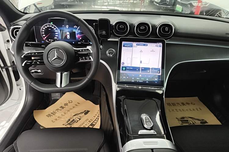 Used Mercedes-Benz C-Class 2024 Restyled C 200 L Sport Edition Center Console