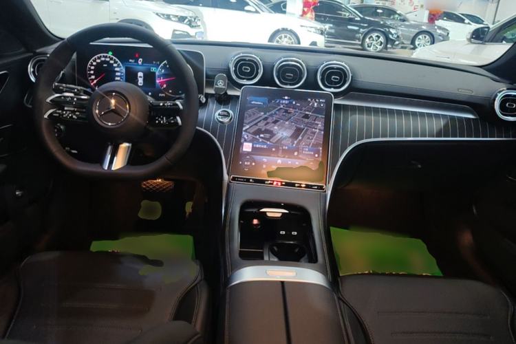 Used Mercedes-Benz C-Class 2024 Second Facelift C 260 L Sport Edition Center Console