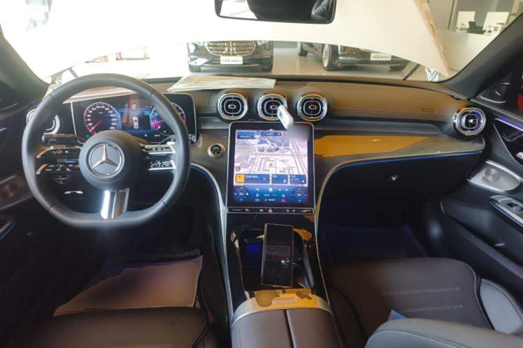 Used Mercedes-Benz C-Class 2024 Second Facelift C 260 L Starry Night Sport Edition Center Console