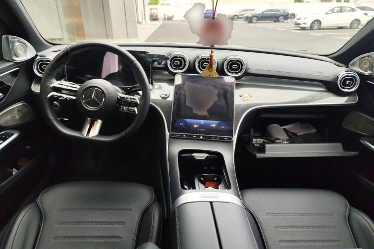 Used Mercedes-Benz C-Class 2024 Facelifted C-Class 260 L Night Edition Sports Version Center Console