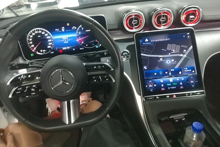 Used Mercedes-Benz C-Class 2024 Facelift C 260 L Night Edition Sport Version Center Console