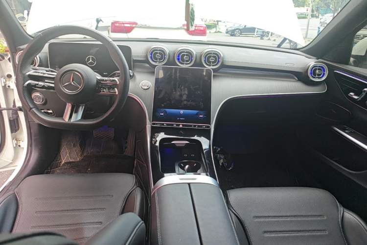 Used Mercedes-Benz C-Class 2024 C 260 L Sport Edition Center Console