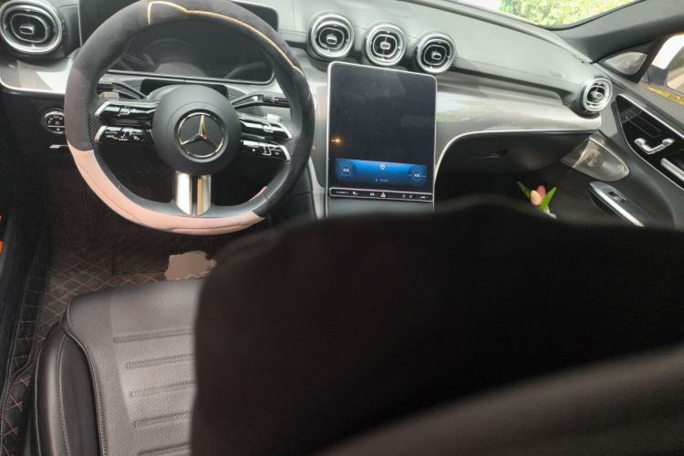 Used Mercedes-Benz C-Class 2024 Facelift C 260 L Center Console