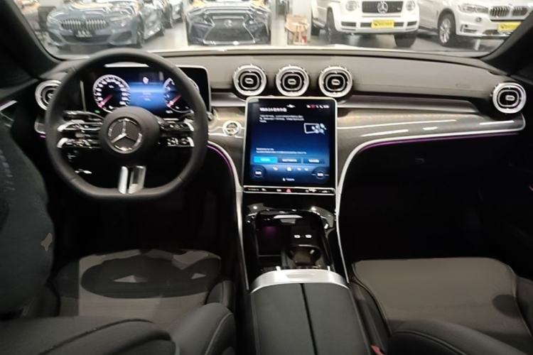 Used Mercedes-Benz C-Class 2024 Restyled C 260 L Sport Edition Center Console