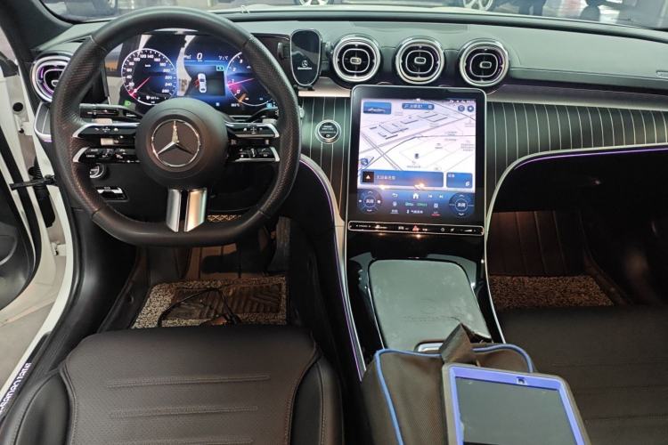 Used Mercedes-Benz C-Class 2024 Facelift C 260 L Night Edition Sport Version Center Console