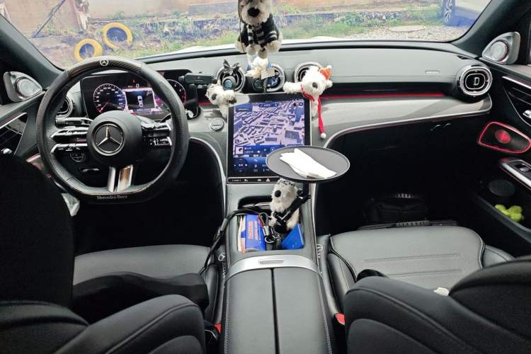 Used Mercedes-Benz C-Class 2024 Facelifted C-Class 260 L Night Edition Sports Version Center Console