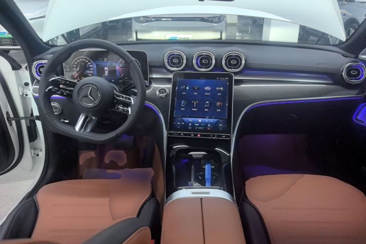 Used Mercedes-Benz C-Class 2024 Restyled C 260 L Sport Edition Center Console
