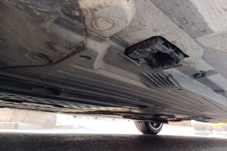 Used Mercedes-Benz C-Class 2024 Restyled C 260 L Sport Edition Chassis Front Left