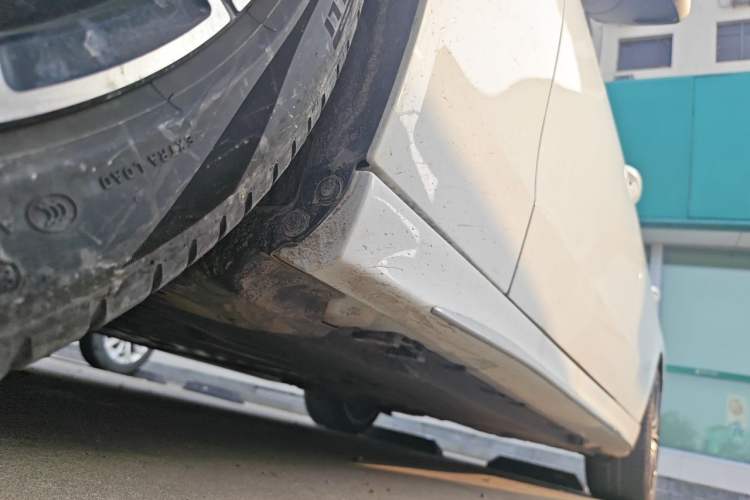 Used Mercedes-Benz C-Class 2024 Restyled C 260 L Sport Edition Chassis Front Left