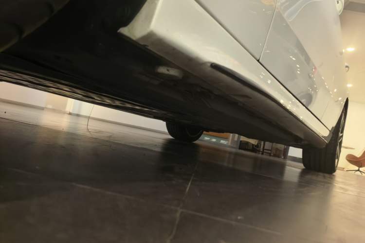 Used Mercedes-Benz C-Class 2024 C 260 L Brilliant Night Sports Edition Chassis Front Left