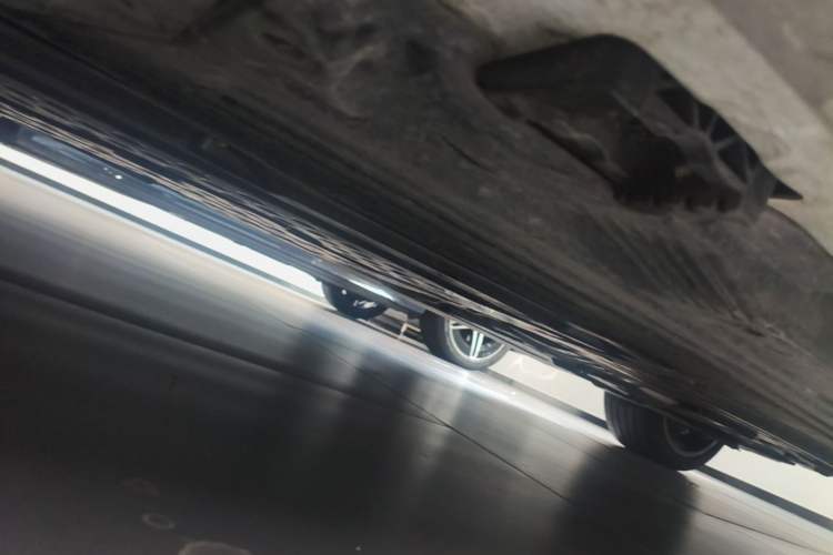 Used Mercedes-Benz C-Class 2024 C 260 L Sport Edition Chassis Front Left
