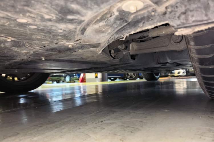 Used Mercedes-Benz C-Class 2024 Restyled C-Class 260 L Sport Edition Chassis Front Left