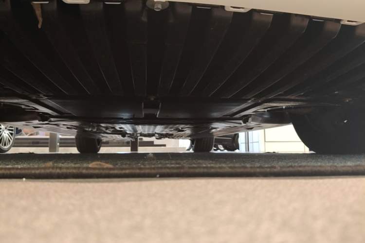 Used Mercedes-Benz C-Class 2024 C 260 L Sport Edition Chassis Front