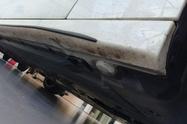 Used Mercedes-Benz C-Class 2024 C 260 L Brilliant Night Sports Edition Chassis Front Right