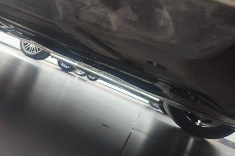 Used Mercedes-Benz C-Class 2024 C 260 L Sport Edition Chassis Front Right