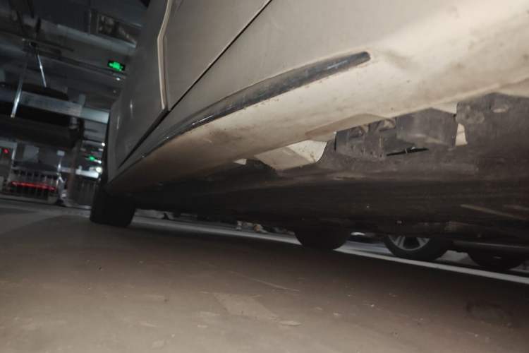 Used Mercedes-Benz C-Class 2024 C 200 L Sport Edition Chassis Rear Left