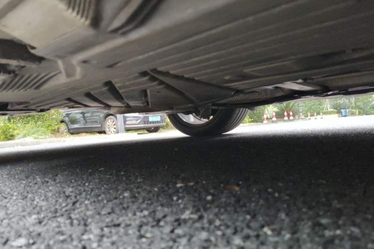 Used Mercedes-Benz C-Class 2024 C 260 L Sport Edition Chassis Rear Right