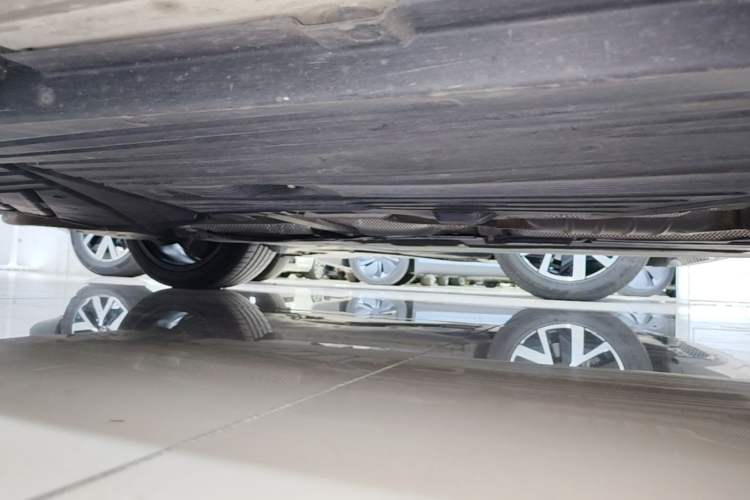 Used Mercedes-Benz C-Class 2024 Facelift C 260 L Night Edition Sport Version Chassis Rear Right