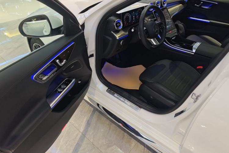 Used Mercedes-Benz C-Class 2024 Restyled C 260 L Sport Edition Driver Seat