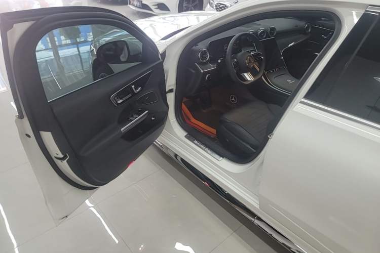 Used Mercedes-Benz C-Class 2024 Restyled C-Class 260 L Sport Edition Driver Seat