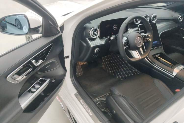 Used Mercedes-Benz C-Class 2024 Second Facelift C 260 L Sport Edition Driver Seat