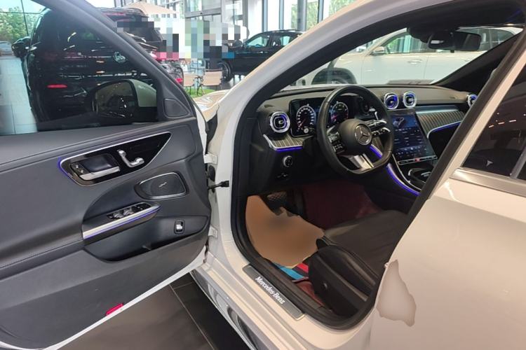 Used Mercedes-Benz C-Class 2024 Restyled C 260 L Sport Edition Driver Seat