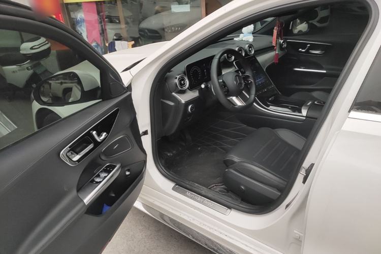 Used Mercedes-Benz C-Class 2024 Restyled C 260 L Sport Edition Driver Seat
