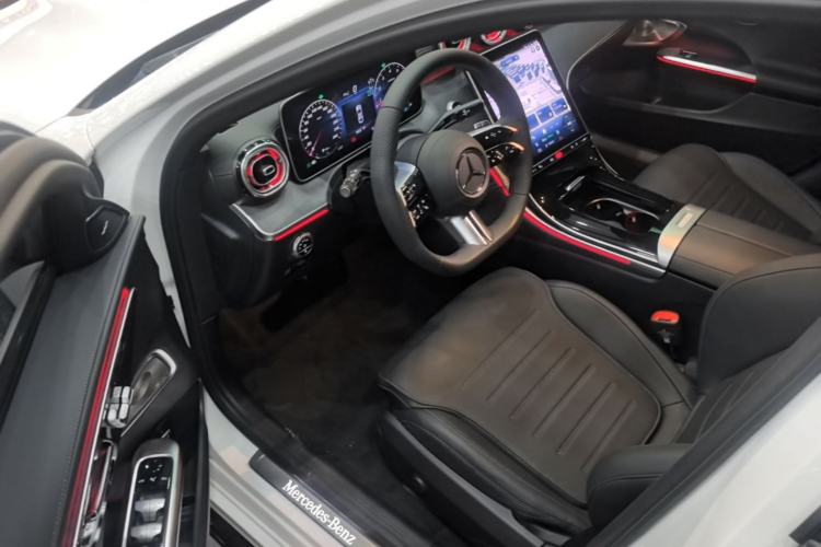 Used Mercedes-Benz C-Class 2024 Facelifted C-Class 260 L Night Edition Sports Version Driver Seat