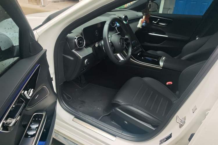 Used Mercedes-Benz C-Class 2024 C 200 L Sport Edition Driver Seat