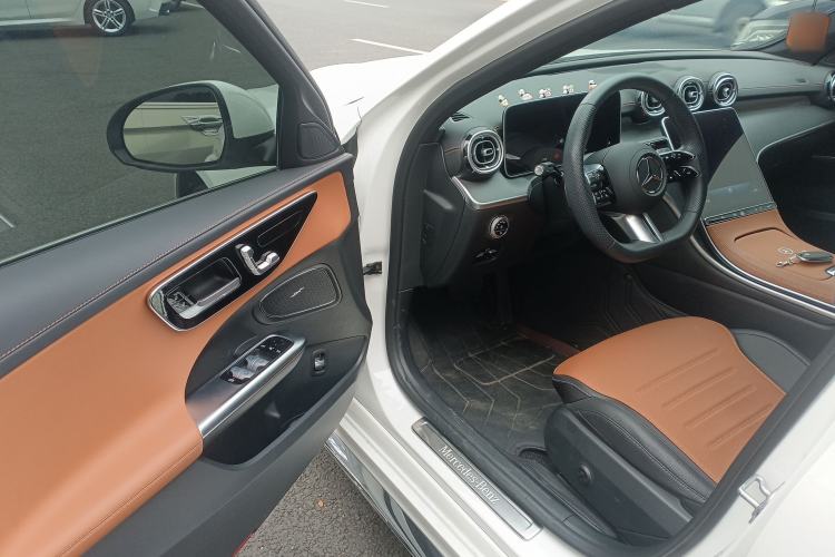 Used Mercedes-Benz C-Class 2024 Second Facelift C 260 L Sport Edition Driver Seat