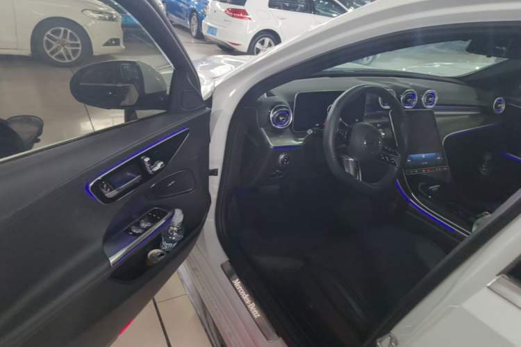 Used Mercedes-Benz C-Class 2024 Restyled C 260 L Sport Edition Driver Seat