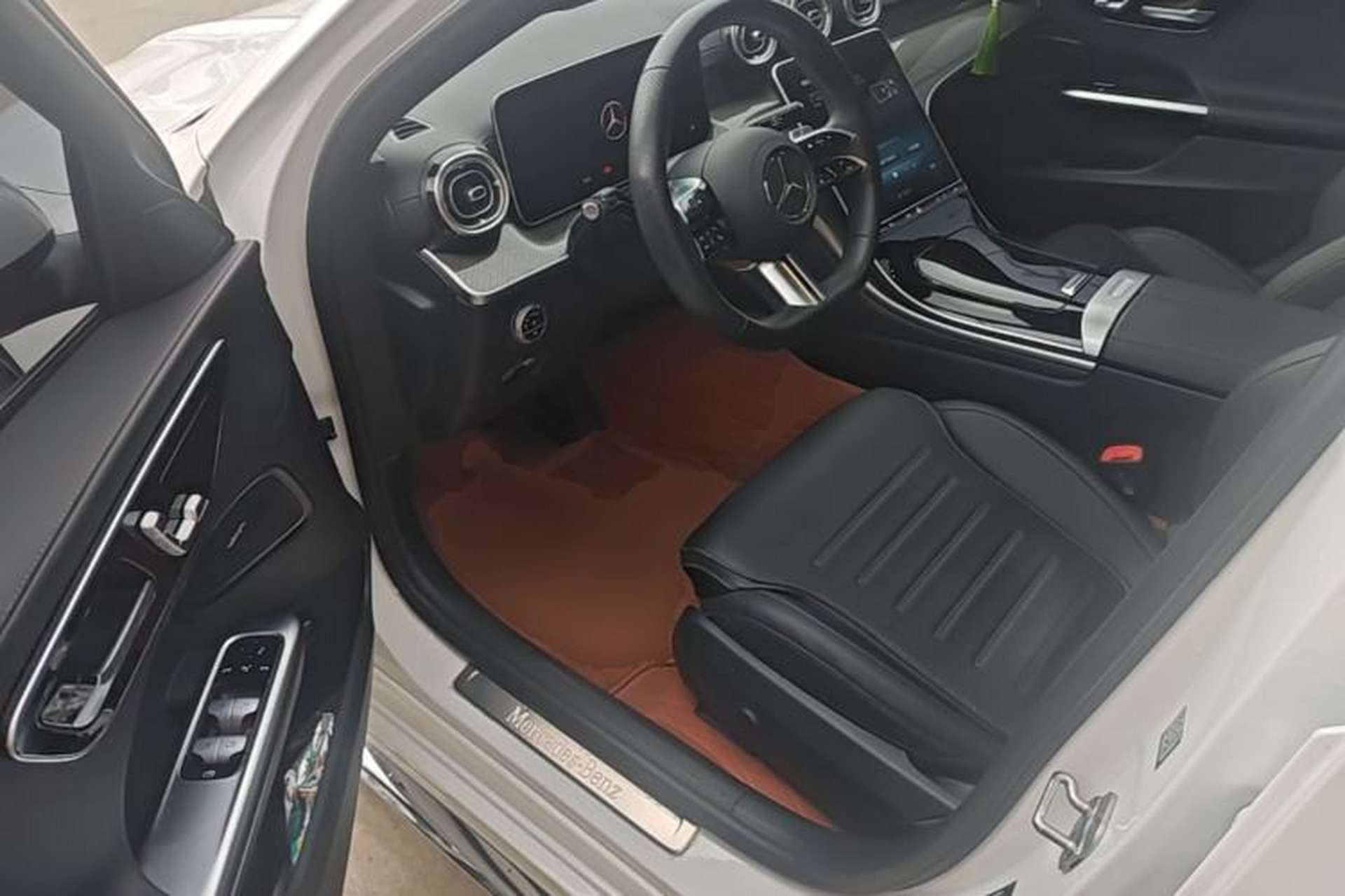 Used Mercedes-Benz C-Class 2024 Restyled C 260 L Sport Edition Driver Seat