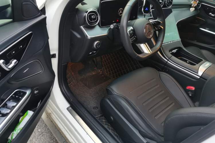 Used Mercedes-Benz C-Class 2024 Restyled C 200 L Sport Edition Driver Seat