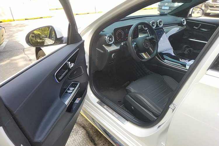 Used Mercedes-Benz C-Class 2024 Second Facelift C 260 L Sport Edition Driver Seat