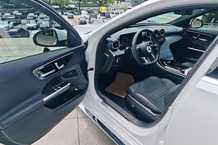Used Mercedes-Benz C-Class 2024 C 200 L Sport Edition Driver Seat